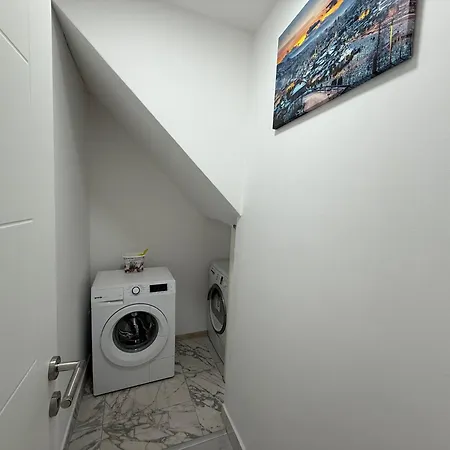 فيلة Luxury Hana